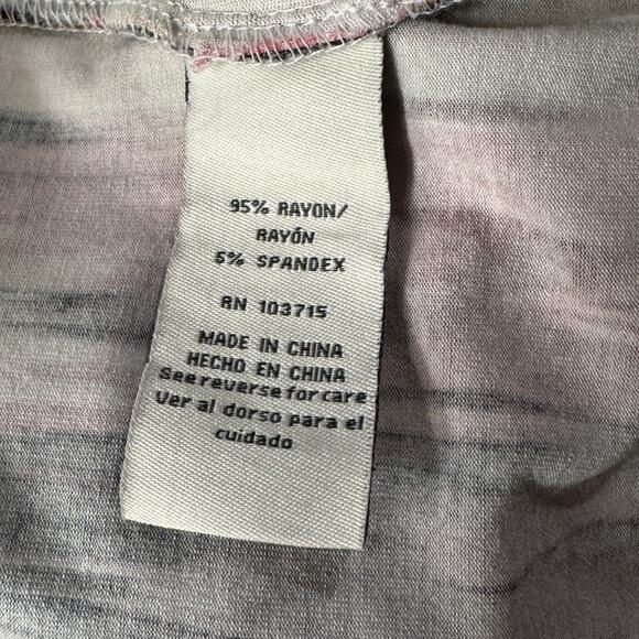 Zac & Rachel Large Top Abstract Striped Smocked V-Neck Long Sleeve Stretch Multi - Picture 7 of 9